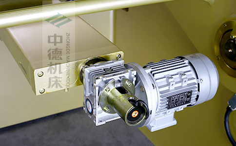 ZDS-450后檔料減速電機(jī)，質(zhì)量好，模擬運(yùn)算定位速度快.jpg